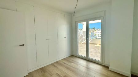 Piso de alquiler en Avenida Cervantes, 15, Costabella - Photo 2