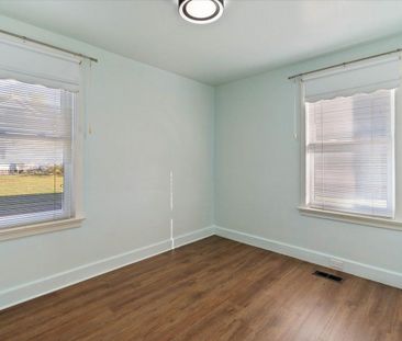 For Lease - 22 Holmes Road, Belleville, Ontario - Photo 6