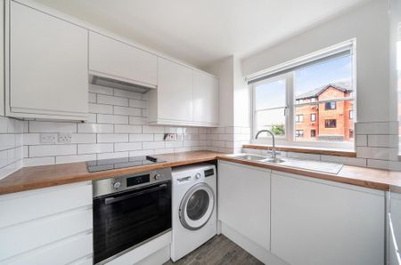 2 bedroom apartment to rent - Photo 5