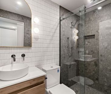 2 Bed, 2 Bath Townhouse with Garage! - Photo 6