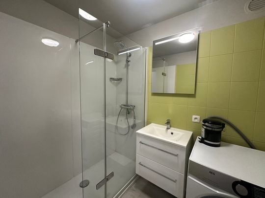 Te Huur 2 slaapkamers Oostende Graaf de Smet de Naeyerlaan 3 - Photo 1