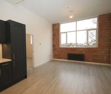 Flat to rent on - Photo 5