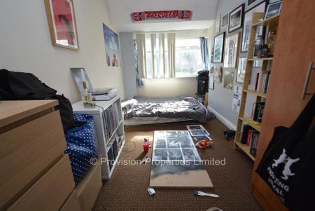 4 bedroom townhouse to rent - Photo 2