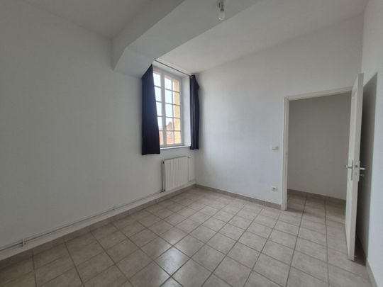 Location Appartement 2 pièces 61m² ST OMER 62500 - Photo 1