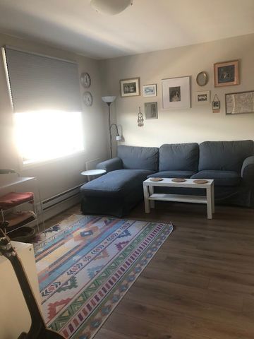 For Lease - 835 Bloor Street Unit# D, Toronto, Ontario - Photo 2