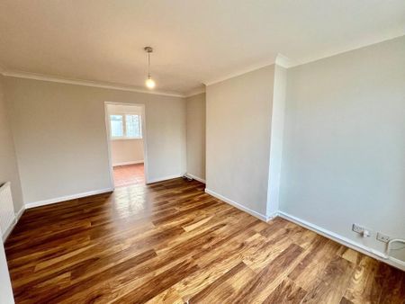 3 bedroom terraced house to rent - Photo 5
