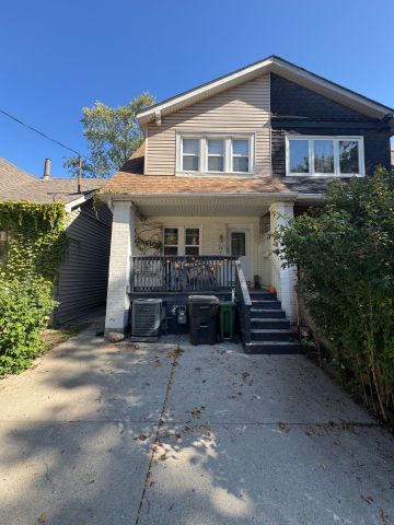 For Lease - 19 Lewis Street Unit# 3 - upper, Toronto, Ontario - Photo 2