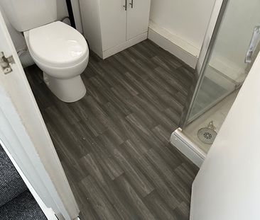 Room in a Shared House, Barley Lane, IG3 - Photo 5