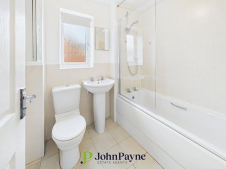 3 bedroom end of terrace house to rent - Photo 2