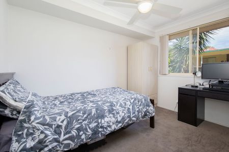 Beautiful, Quiet and Secure - Photo 5