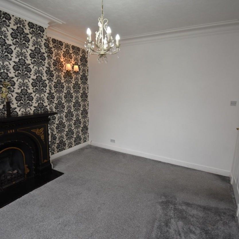 2 bed House - Mid Terrace for Rent - Photo 1
