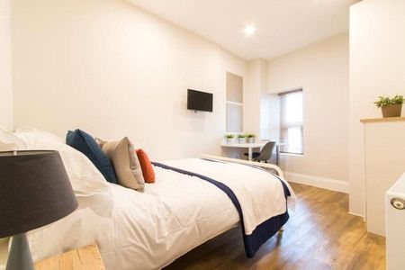 3 bedroom apartment to rent - Photo 3