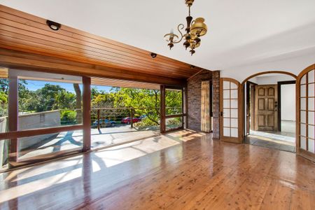 Tranquil Family Living in a Prime Cul-de-Sac Location - Photo 3