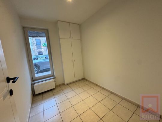 Gelijkvloers appartement met 3 slaapkamers, garage en terras. - Foto 1