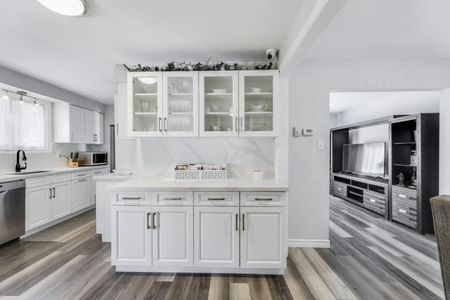 For Lease - 82 Lacey Crescent, London South, Ontario - Photo 3