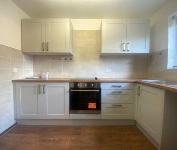 2 bedroom terraced house to rent - Photo 3