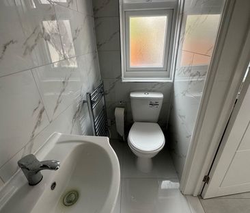 Studio Flat, Park Road, IG1 - Photo 5