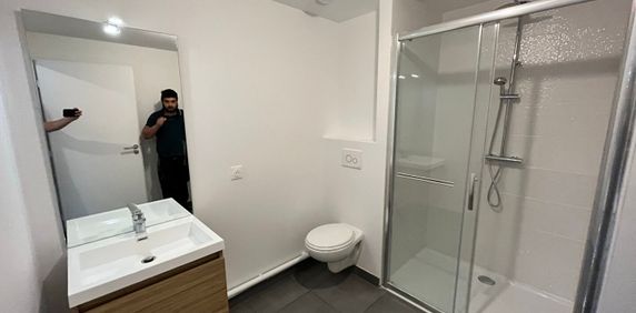 Location Appartement 1 pièce 29m² - Photo 2