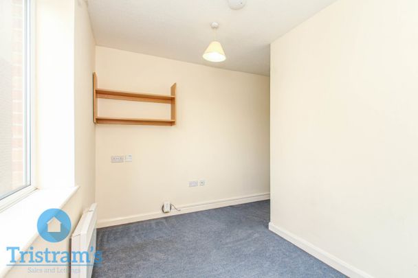 2 bed Apartment for Rent - Photo 1