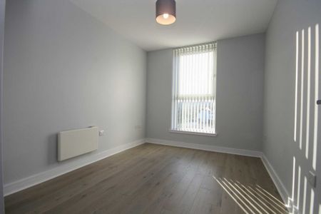 2 bed Flat for rent - Photo 4