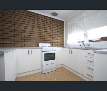 3/22 Tanner Street, Breakwater, Vic 3219 - Photo 4