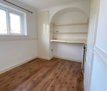 £900 PCM, Spacious Two Bedroom First Floor Flat in Beechley Drive, ... - Photo 1