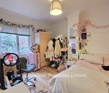 5 Bedroom Student House Headingley - Photo 2