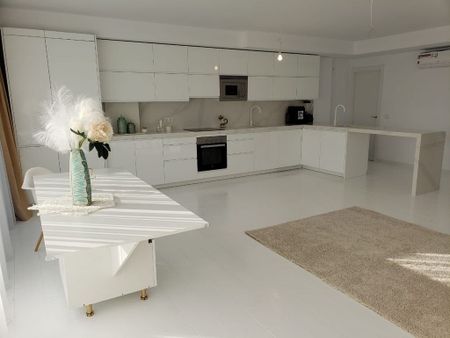 3 room luxury Apartment for rent in Finestrat, Valencia - Photo 4
