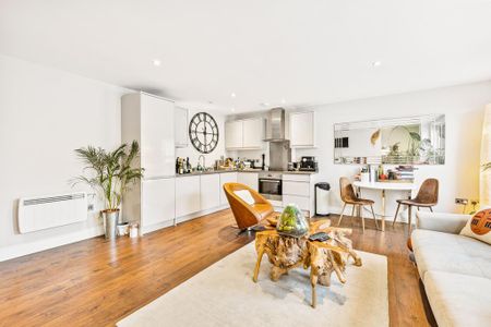 1 bedroom apartment to rent - Photo 3