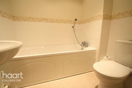 2 bedroom apartment to rent - Photo 4