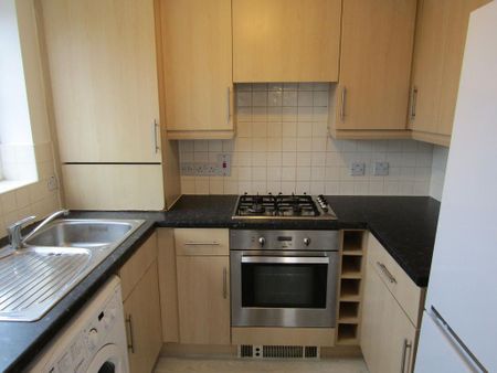 2 bedroom flat to rent - Photo 3