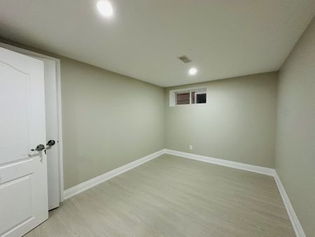 For Lease - 38 Howarth Avenue Unit# #Basement B, Toronto, Ontario - Photo 4
