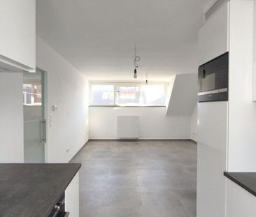 Appartement te huur in Balen voor € 950 met 1 slaapkamer - Photo 3