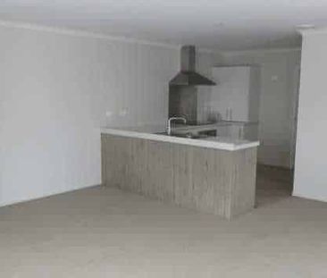 Close to Hospital - Photo 2