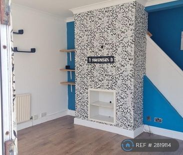 3 bedroom terraced house to rent - Photo 1