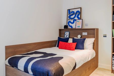 Platinum Studio - Photo 3