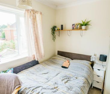 4 bedroom detached house to rent - Photo 4