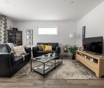 3 CH - 2 SDB - Waterloo - $1,850 /mo - Photo 2