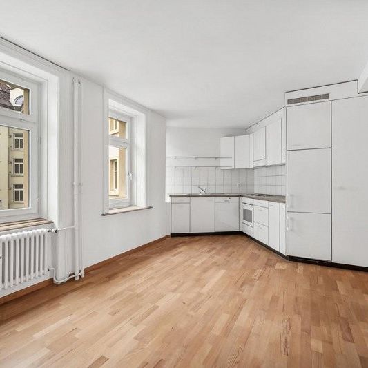 Helle 3.5 Zimmer-Altbauwohnung mit grosszügiger Aussicht - Photo 1