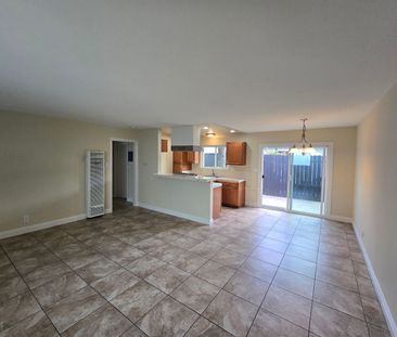 2267 Pomona Avenue - #A, Costa Mesa, CA 92627 - Photo 2