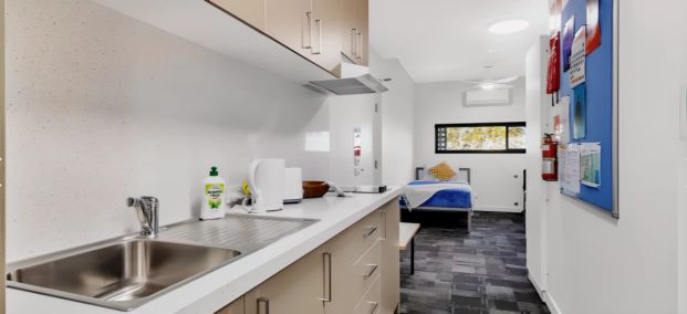 Studio Superior - Photo 1