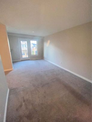 For Lease - 39 MAROMA Street, Orleans - Cumberland and Area, Ontario - Photo 1