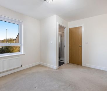 3 bedroom semi-detached house to rent - Photo 5