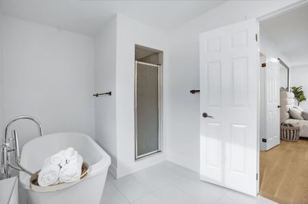 For Lease - 1105 Ewing Crescent, Mississauga, Ontario - Photo 2