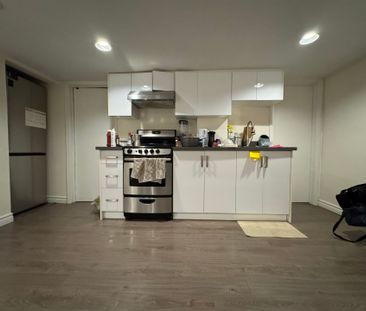 For Lease - 279 Lauder Avenue Unit# #1 lower, Toronto, Ontario - Photo 6