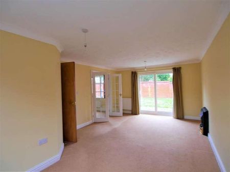 Clearwing Close, Pinewood, IP8 - Photo 5