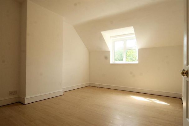 4 bedroom semi-detached house to rent - Photo 1