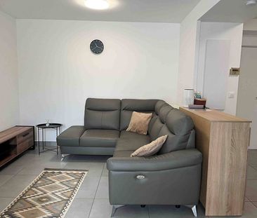 Location appartement 4 pièces 79.77 m² à Gex (01170) - Photo 1