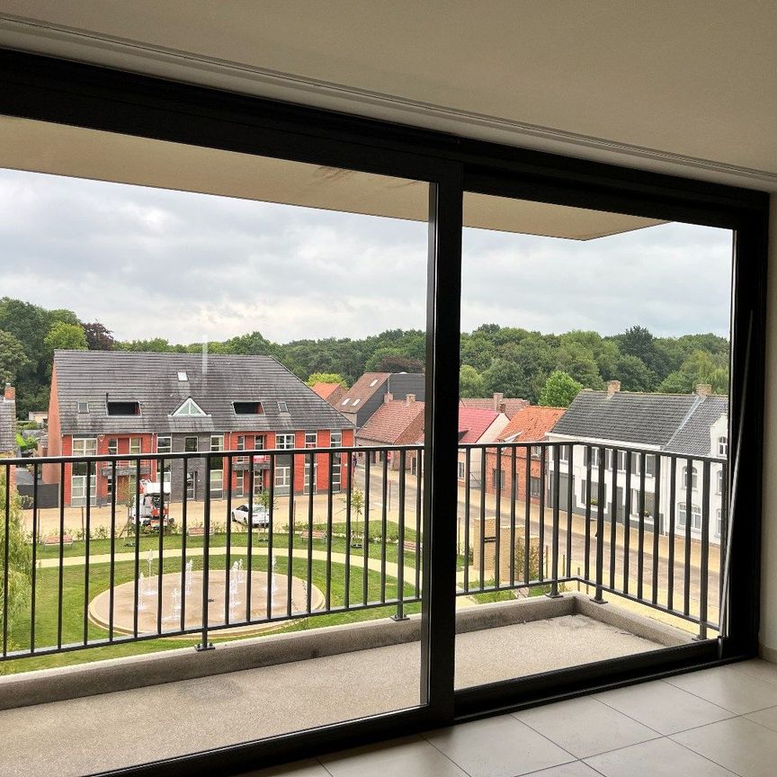 Centraal gelegen appartement met 2 slaapkamers en garage - Photo 1