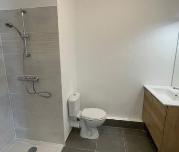 Location Appartement 2 pièces Meublé 36m² LA SEYNE SUR MER 83500 - Photo 4